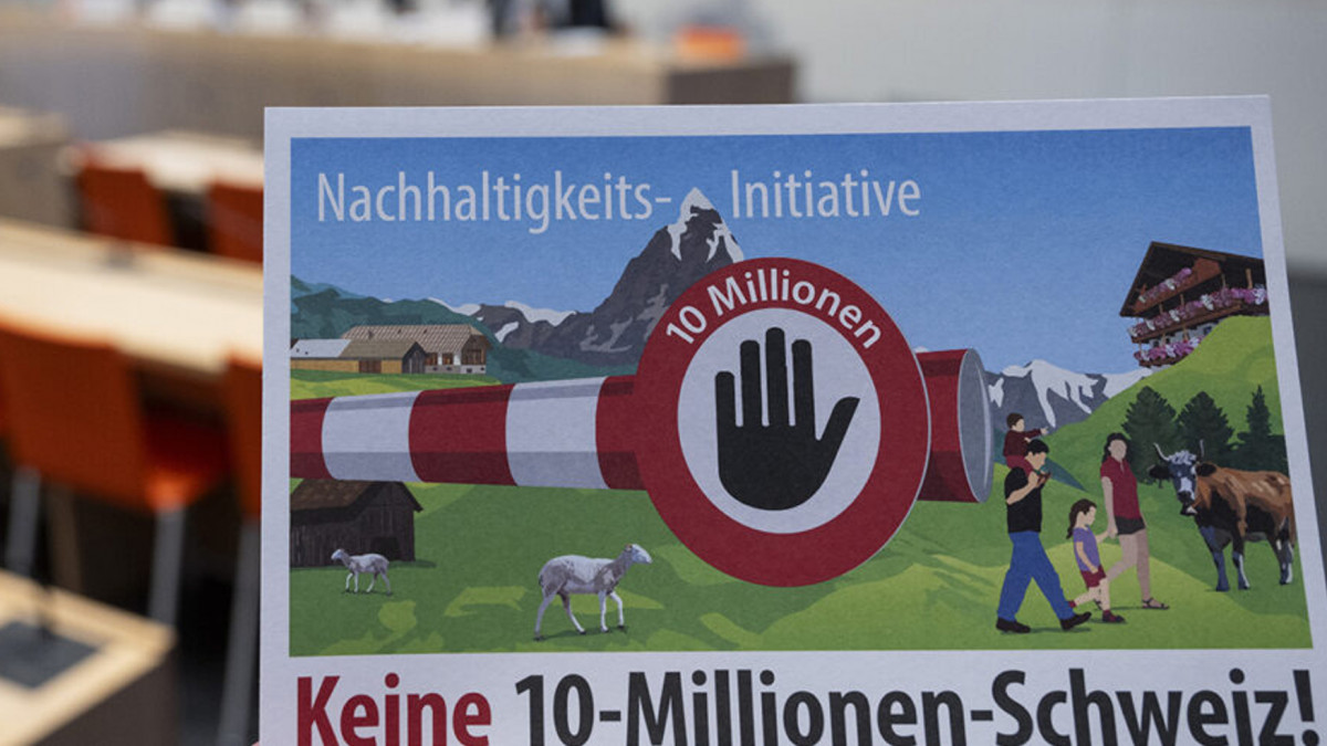 Швейцарците ще решат с референдум  до къде да расте населението на страната