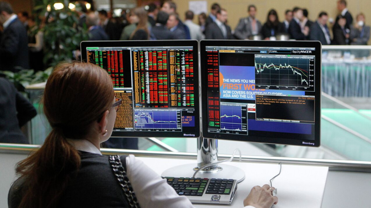 Фондовите индекси в Европа предимно се покачват