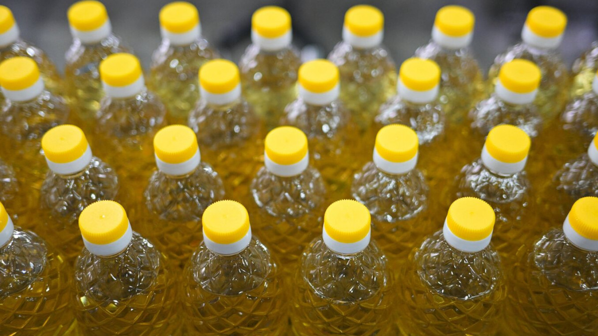 Цените на слънчогледовото олио в света достигнаха най-високото си ниво от август 2022 г.