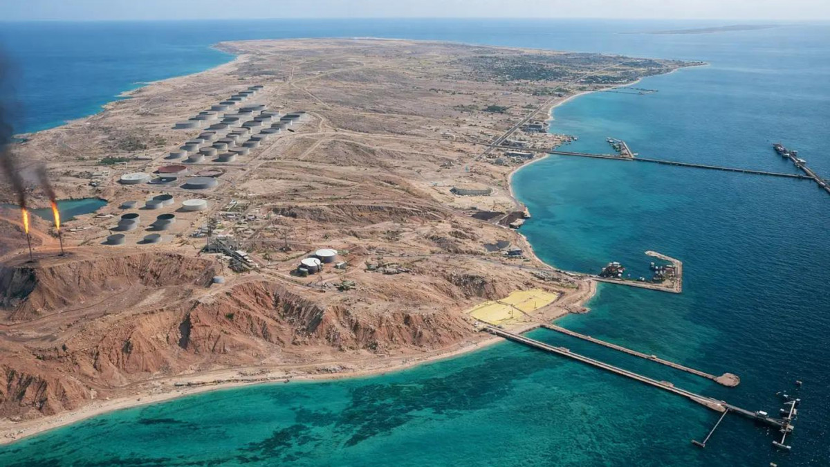 САЩ разпалиха нови тревоги на петролните пазари