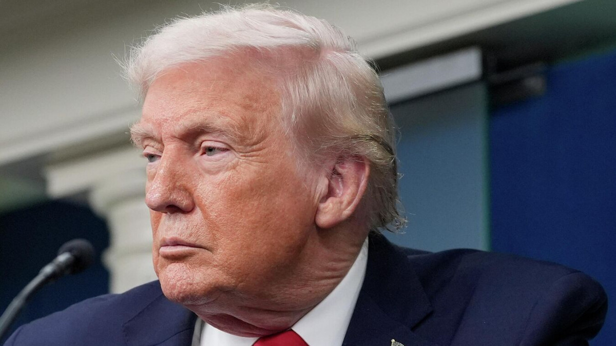 Рейтингът на одобрение на икономическата политика на Тръмп спадна до рекордно ниско ниво