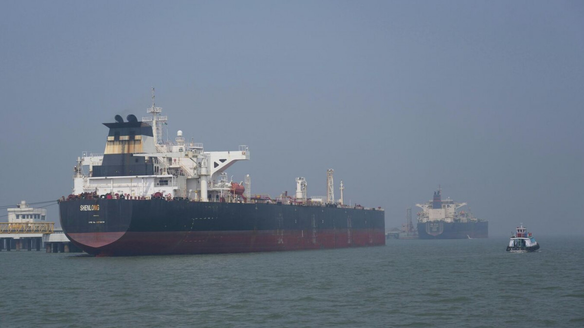 Нефтените компании в САЩ се обявиха против такса за преминаване през Ормузкия проток