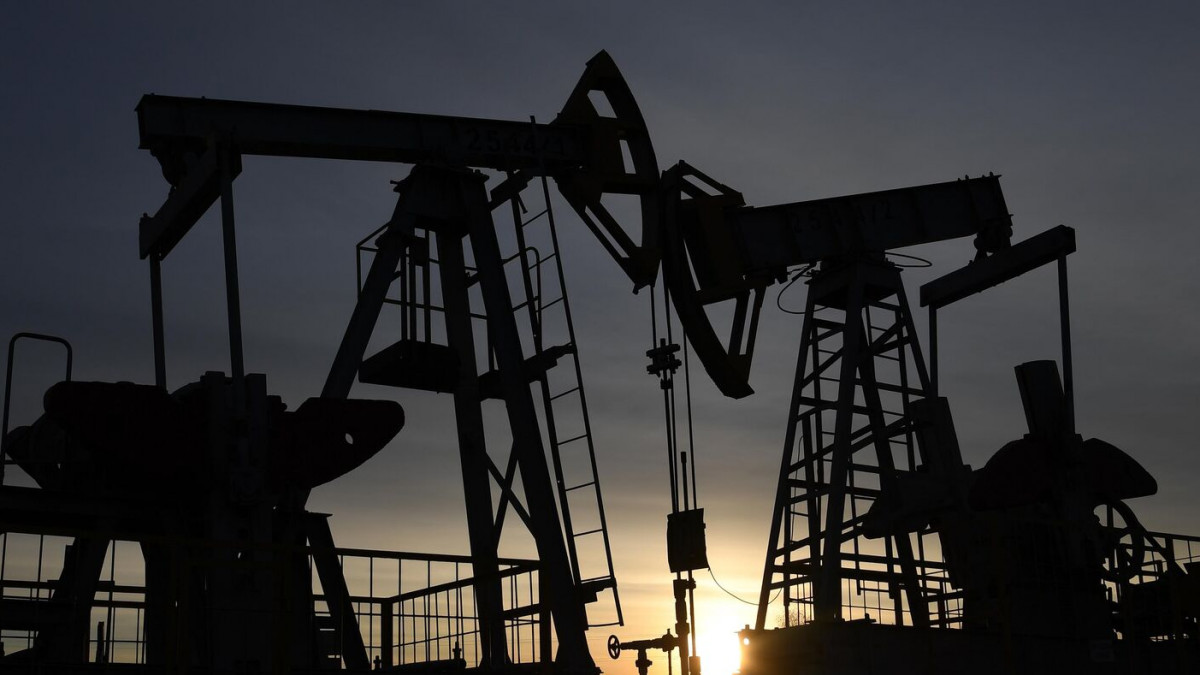 Как затварянето на Ормузкия проток ще повлияе върху цените на петрола