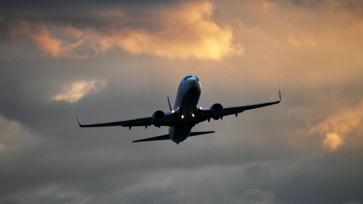 В Техеран двете летища започнаха работа