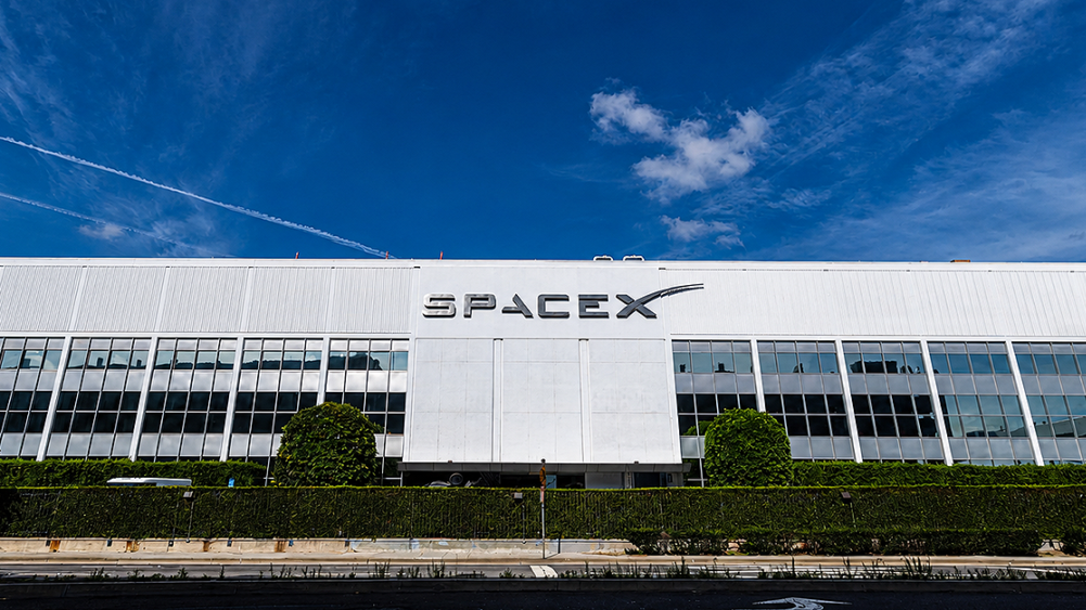 SpaceX спечели договор за $ 4.16 с Космическите сили на САЩ