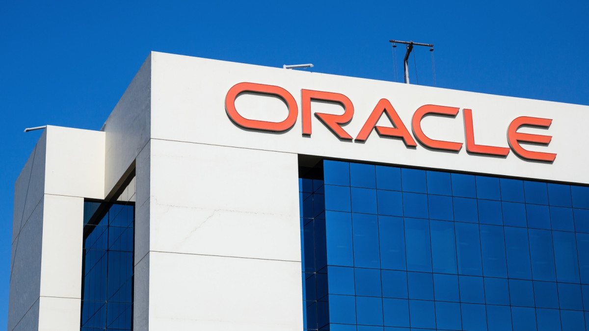 Oracle е съкратил 21 000 работни места в последната година