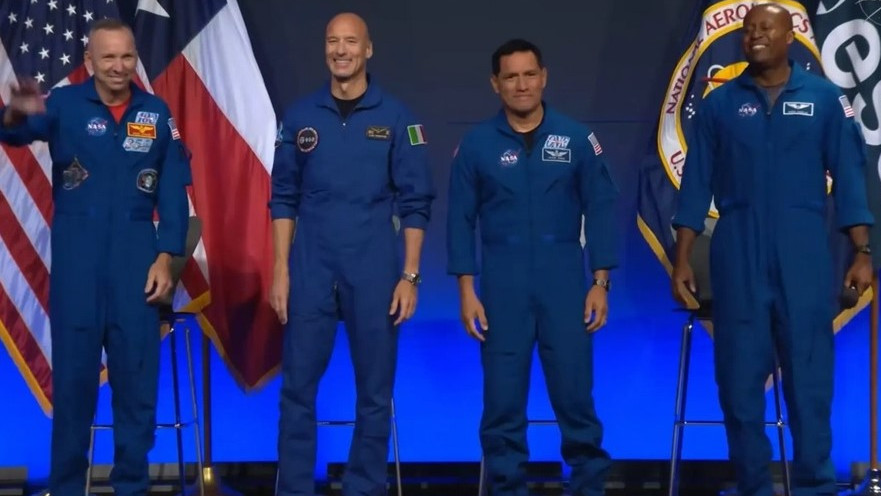NASA обяви състава на екипажа на лунната мисия „Артемида-3“