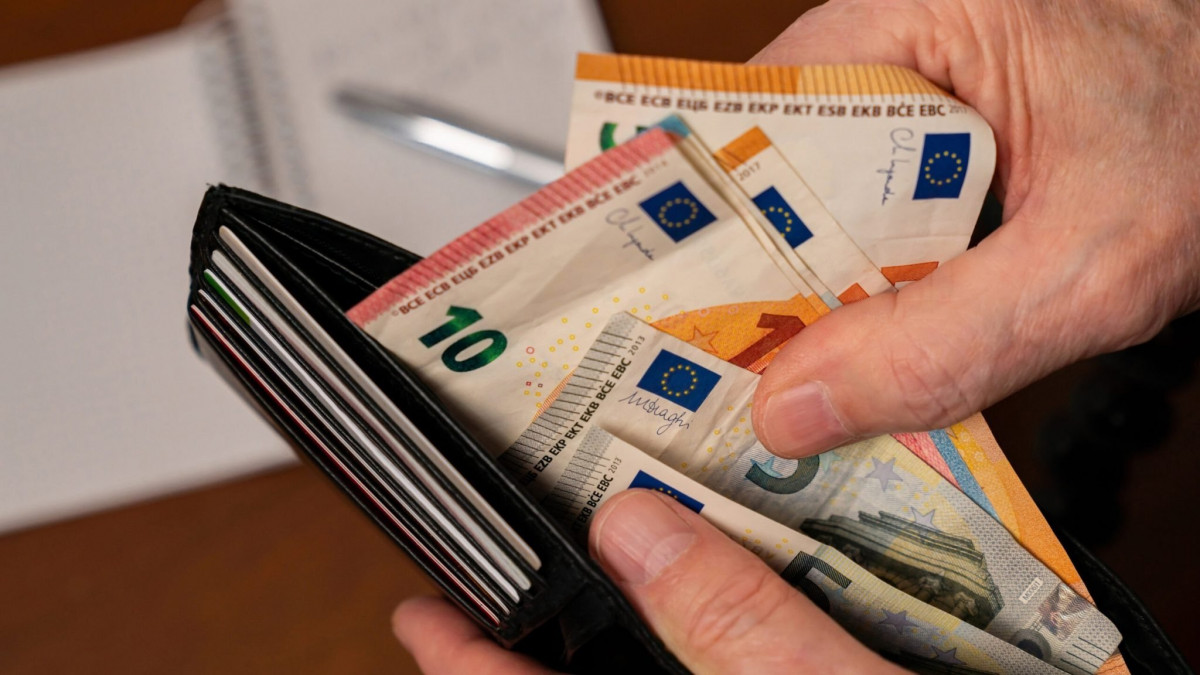 Euronews: инфлацията расте, реалните доходи падат