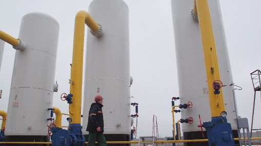Цените на природния газ в Европа ускориха ръста си до близо 4%