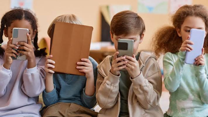 Meta ще ограничи достъпа на деца и тинейджъри в САЩ до социалните си мрежи
