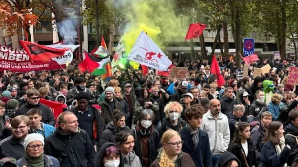 Младежки протести обхванаха над 30 града в Германия