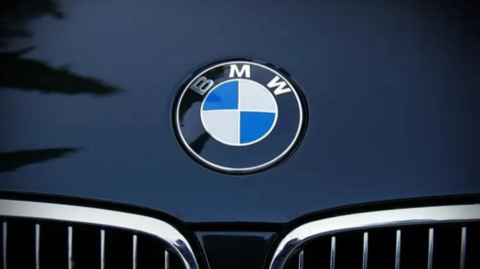 BMW предлага до 650 000 евро на служители, които напуснат доброволно