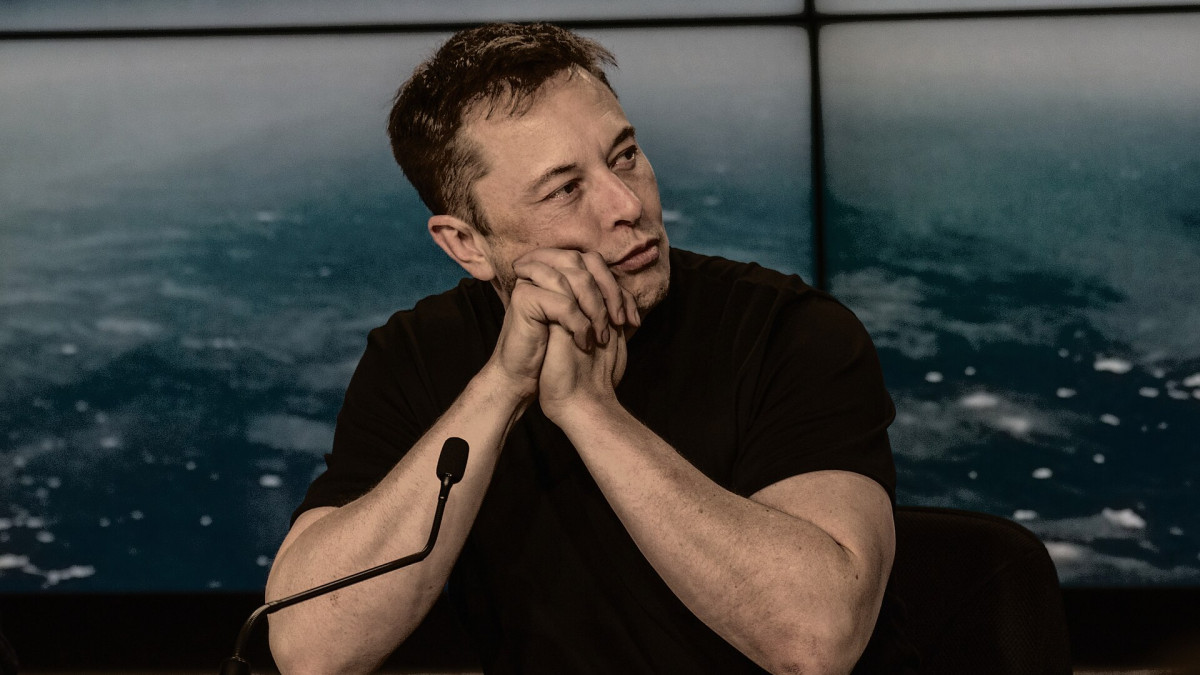 Forbes: Илон Мъск отново загуби статута си на трилионер