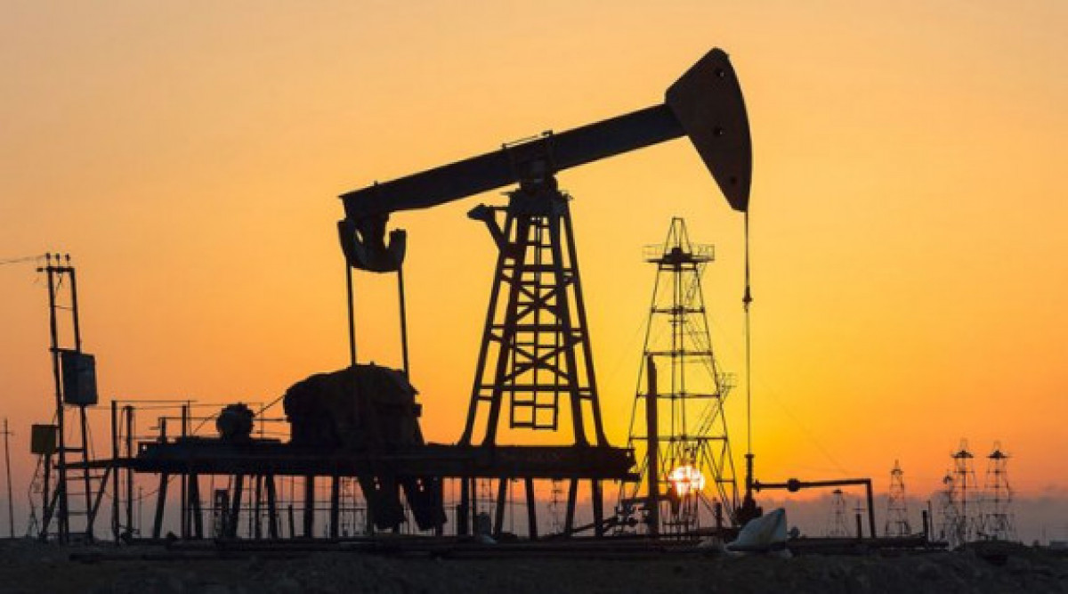 Цената на петрола WTI достигна отрицателни стойности, BRENT падна под 20 долара
