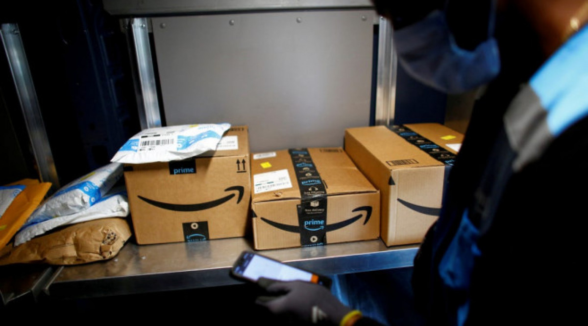 Amazon е обвинен в ценообразуване на основни артикули