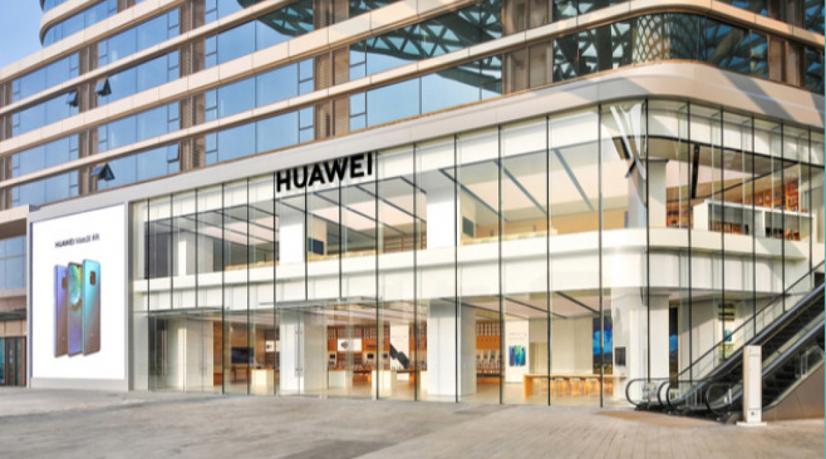 Великобритания е на път да изключи Huawei от 5G мрежата в страната