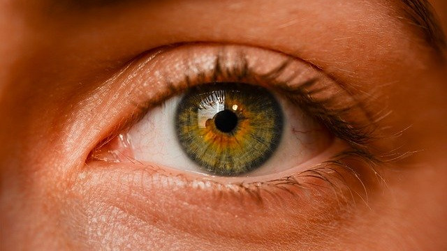 Замъгленото зрение е един от възможните симптоми на диабет