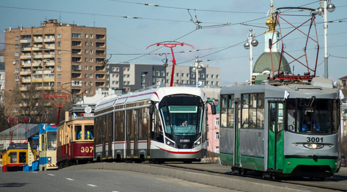 В Петербург за пръв път от март ще заработи туристически трамвай