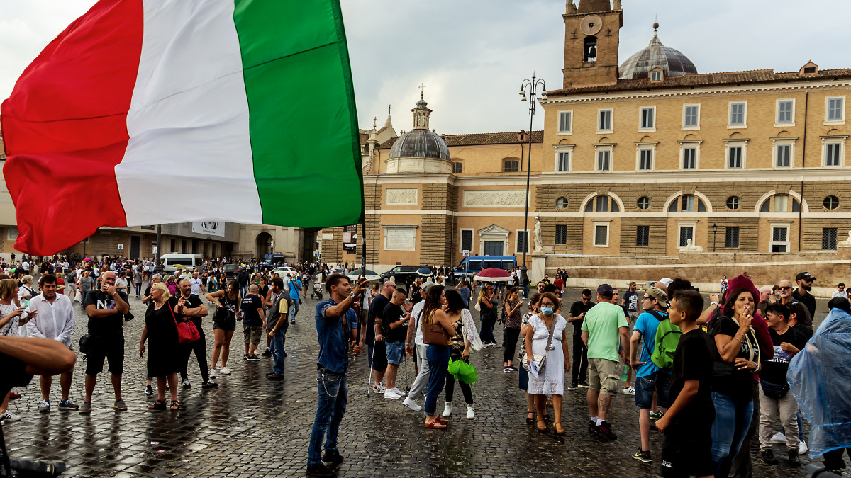 Спечели ли Италия от въвеждането на „зеления пропуск”