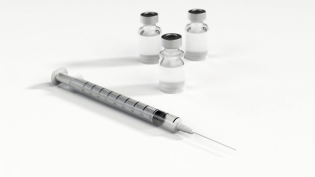 Швейцария разреши използването на ваксината на Pfizer и BioNTech