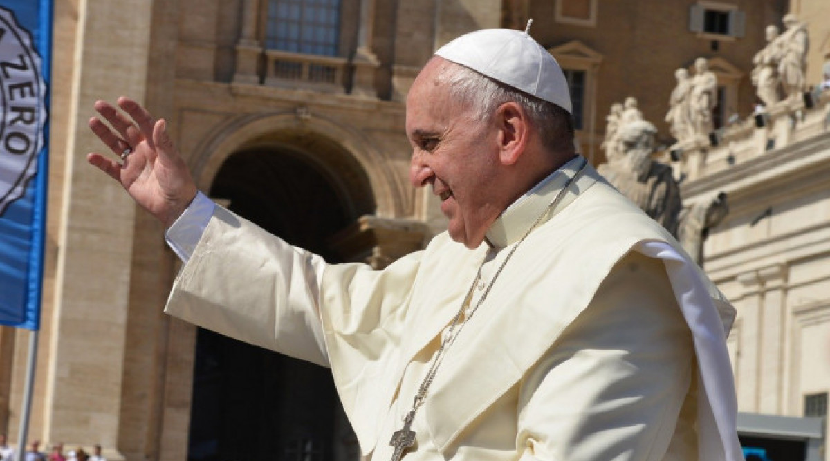 Папата одобрява съюза между хомосексуални двойки