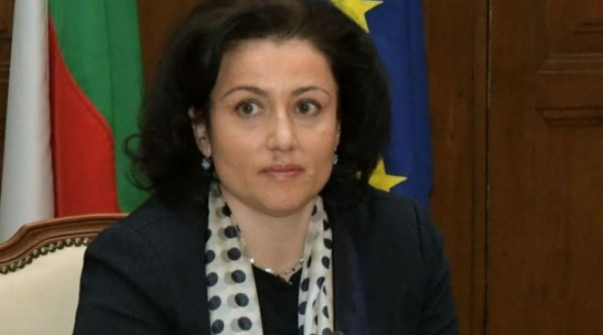 Десислава Танева: Няма нито един спрян евроцент по програмите за земеделие