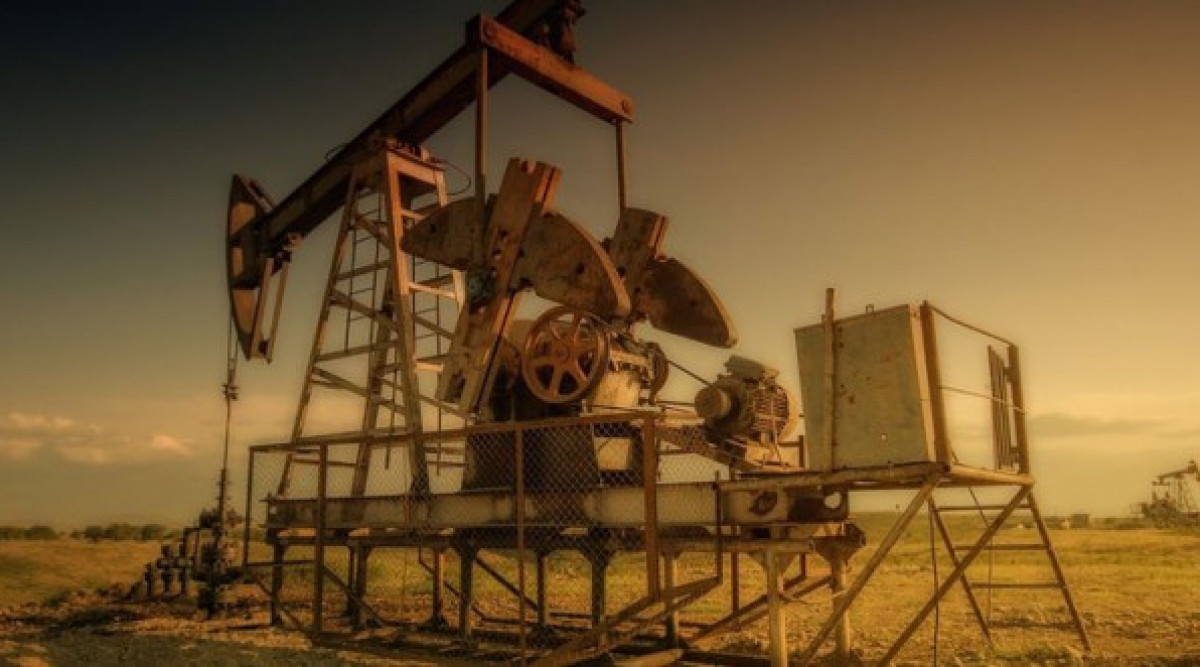 Енергетици прогнозираха намаление на разходите за петрол с 1 трилион долара