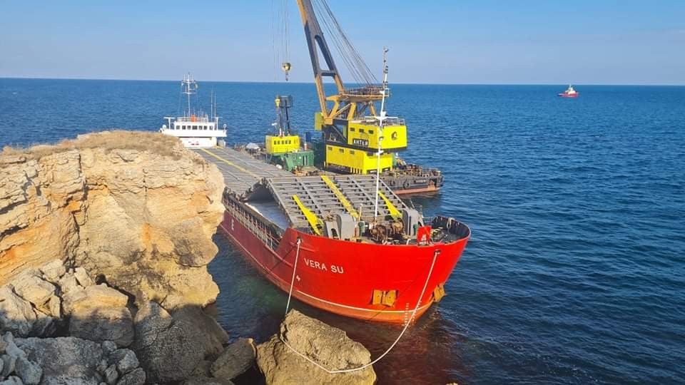 Европейската агенция за морска безопасност не откри замърсяване около "Vera SU"