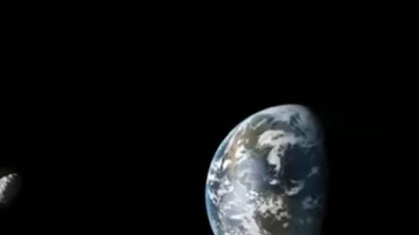 Астероид, по-голям от Хеопсовата пирамида, приближава Земята