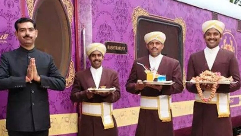 В Индия пускат влака „Златна колесница" за вип-туристи