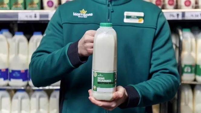 Във Великобритания ще миришат млякото, за да спасят планетата