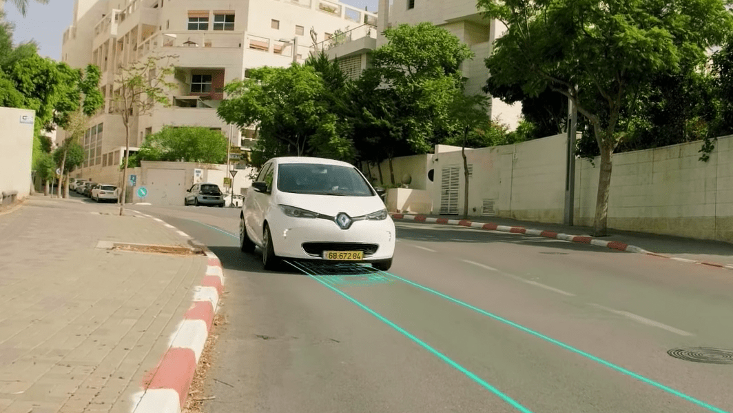 Израелски стартъп ще строи в САЩ интелигентен път за безжично зареждане на електромобили