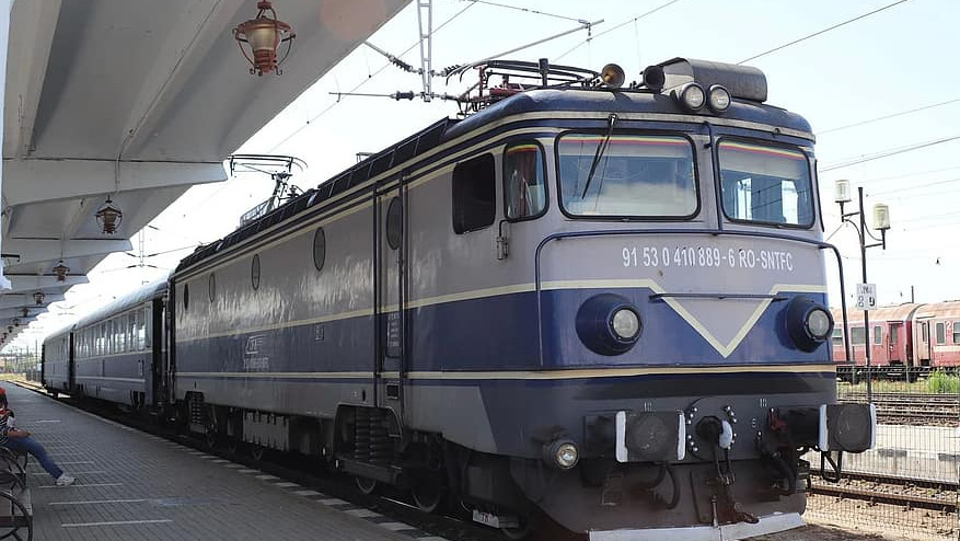 Възстановено е движението на нощния влак от Русе до Стара Загора