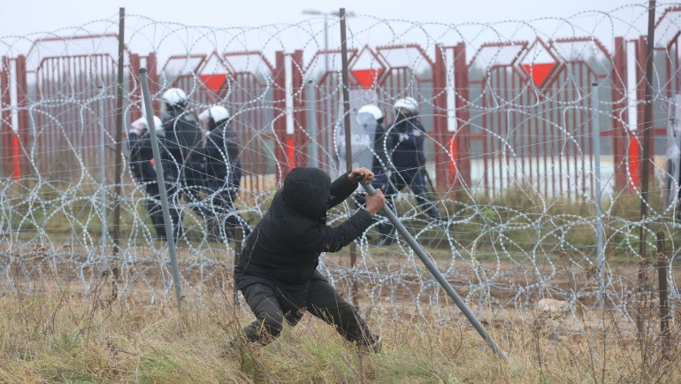 Граничната криза между Полша и Беларус раздвижи политиците