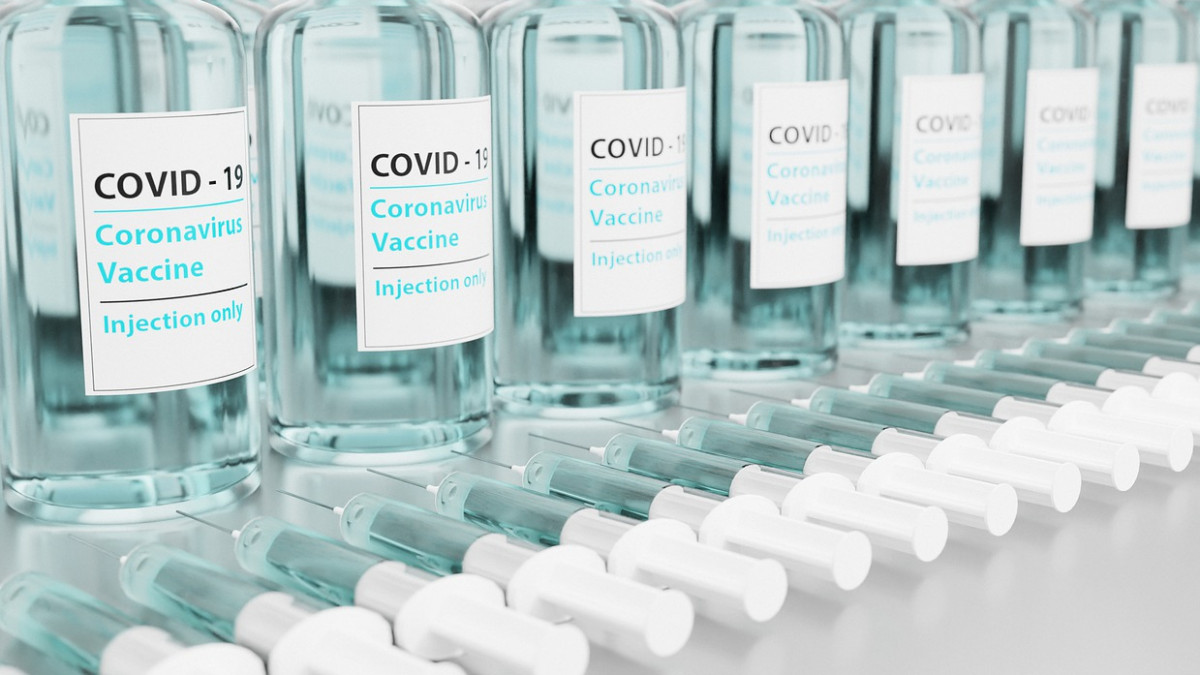 Превръщането на ваксините в задължителни може да има обратен ефект, твърдят от BioNTech
