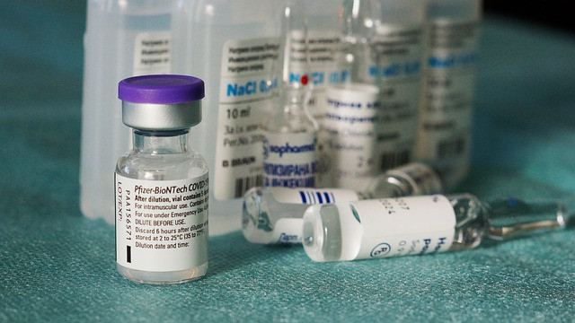 Ръководителят на Pfizer прогнозира кога ще настъпи края на пандемията от коронавирус