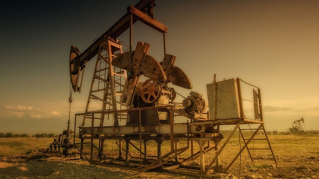 В Русия допускат цената на петрола да достигне 100 долара за барел