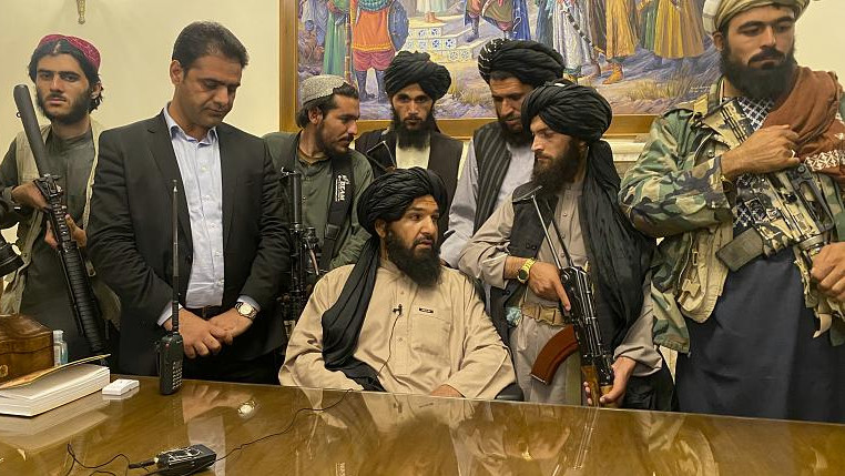 Новата власт в Афганистан: кои са талибаните?