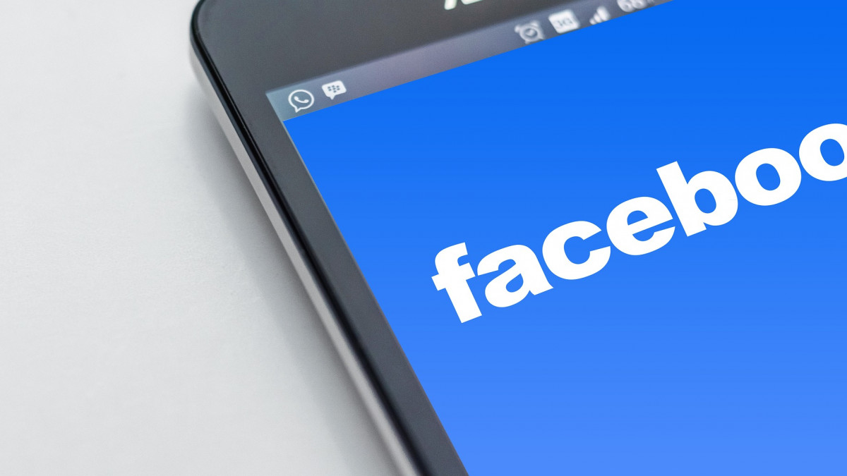 Правителството на Соломоновите острови се готви да забрани Facebook