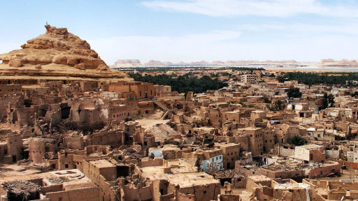 Египет: Възстановената цитадела в оазиса Сиуа посреща туристи