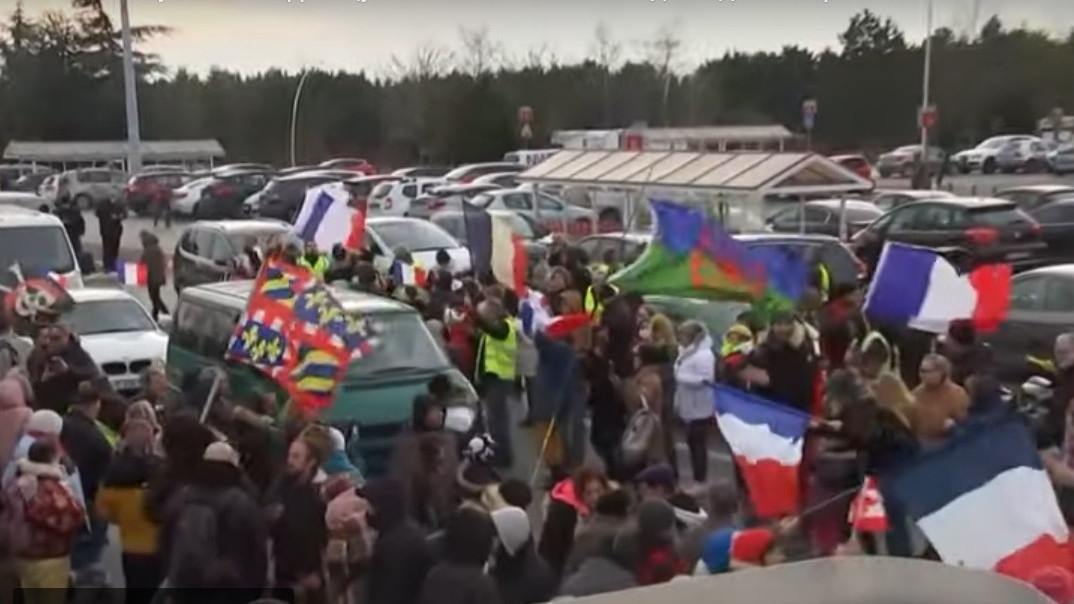 "Няма да се откажем!": френската "Колона на свободата" се отправя към Брюксел