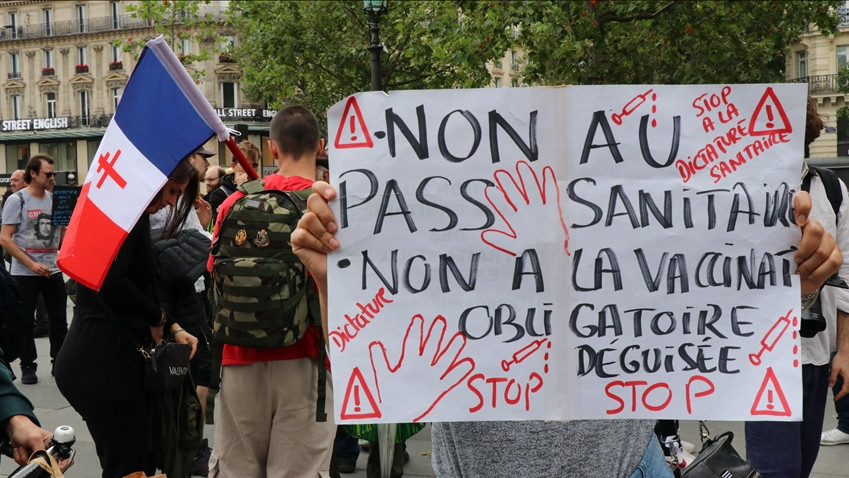 Антиваксърството във Франция прераства в престъпни действия