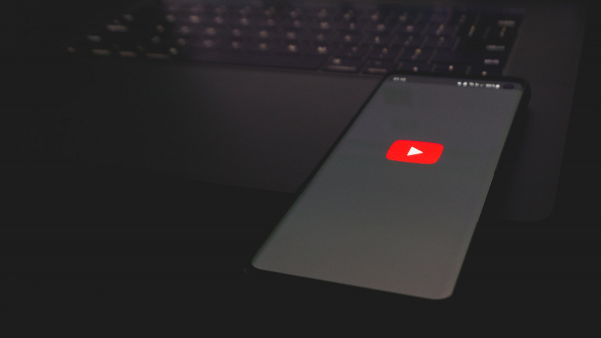 YouTube поставя реклами в още повече видеоклипове