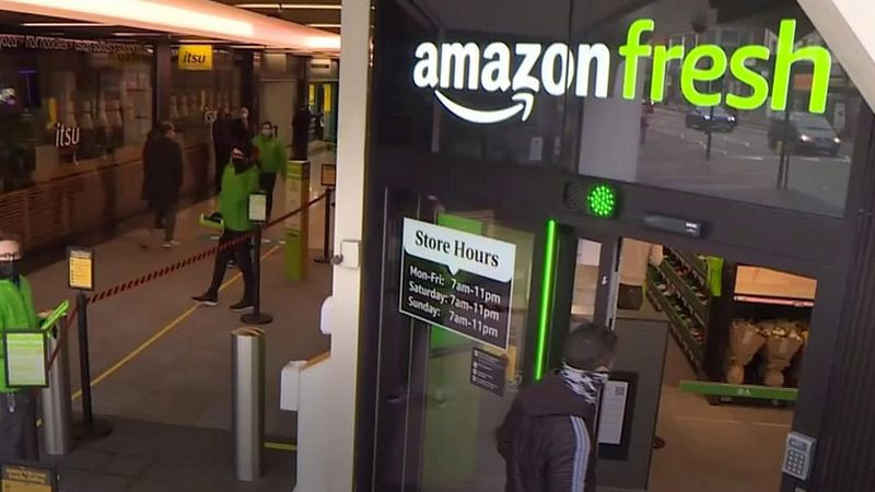 Първият офлайн магазин на Amazon без касиери бе открит в Лондон