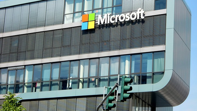 Microsoft отложи връщането на служителите си в офисите си в САЩ за неопределено време