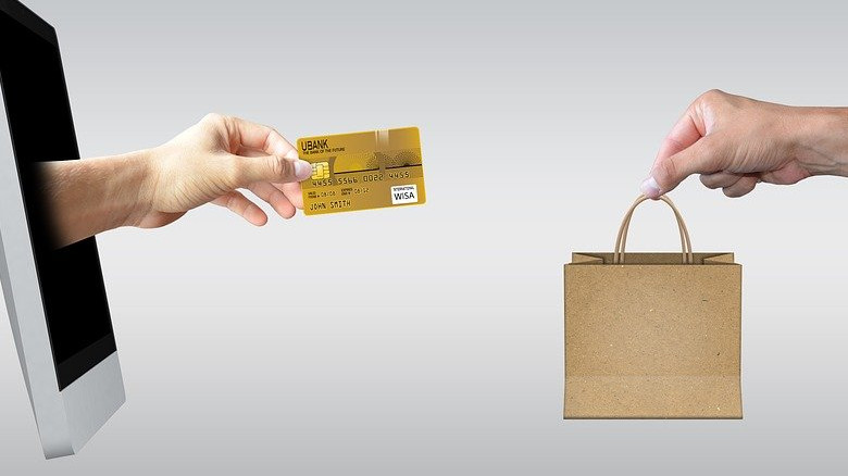 Пазаруването с банкови карти става още по-прозрачно