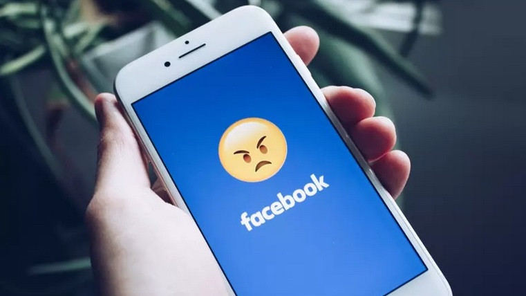 Facebook позволи на украинците да публикуват постове с призиви за насилие срещу руснаци