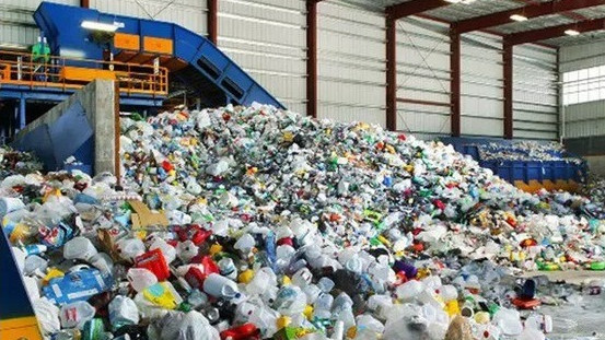 Пластмасови отпадъци се превръщат в гориво за самолети