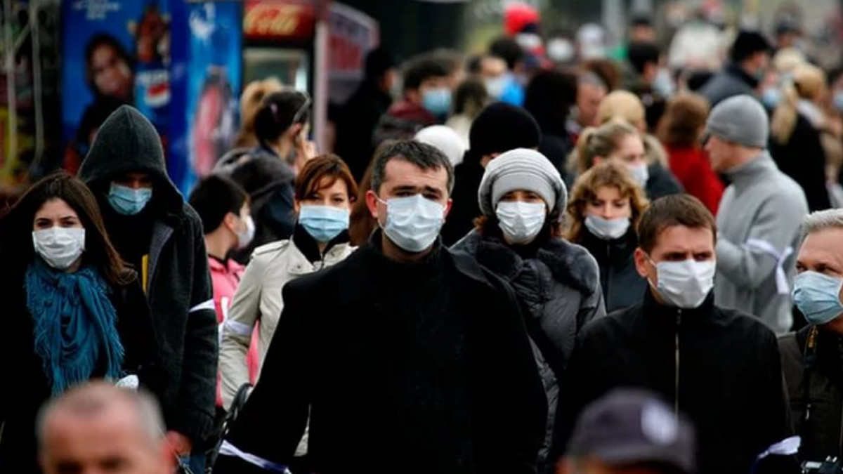 Москва отмени носенето на маски на обществени места