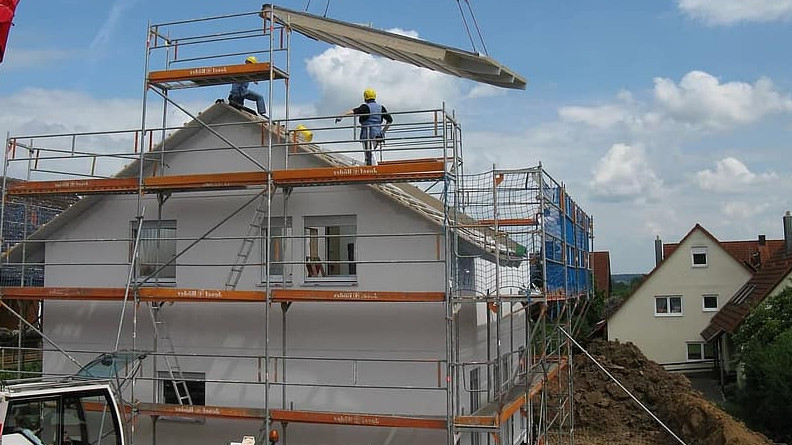 Индексът на строителната продукция през март нараства с 1,2%